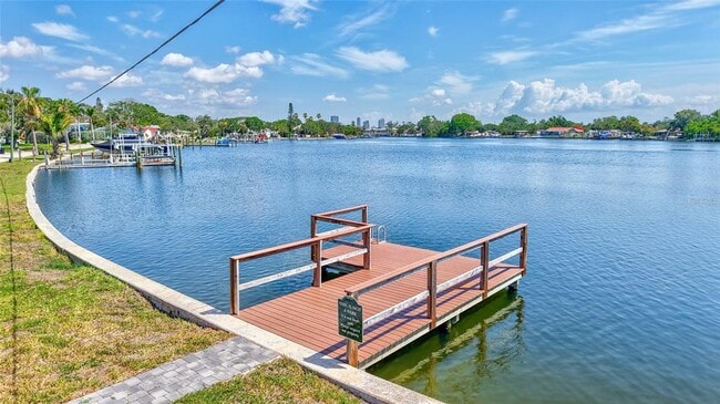 Building Photo - 4321 Sunrise Dr S