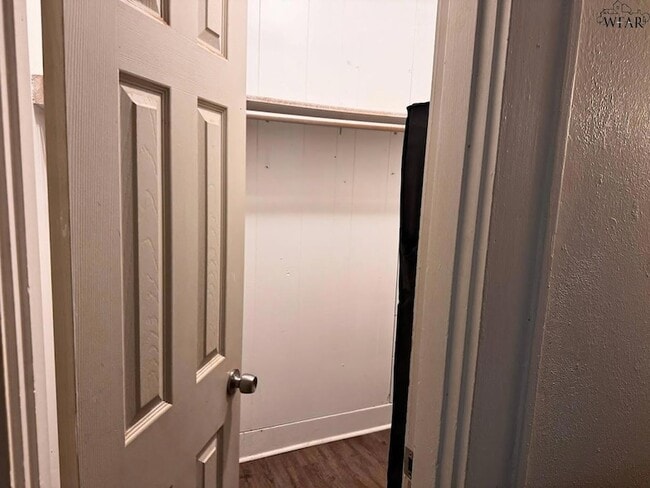 Building Photo - 2812 Ave R