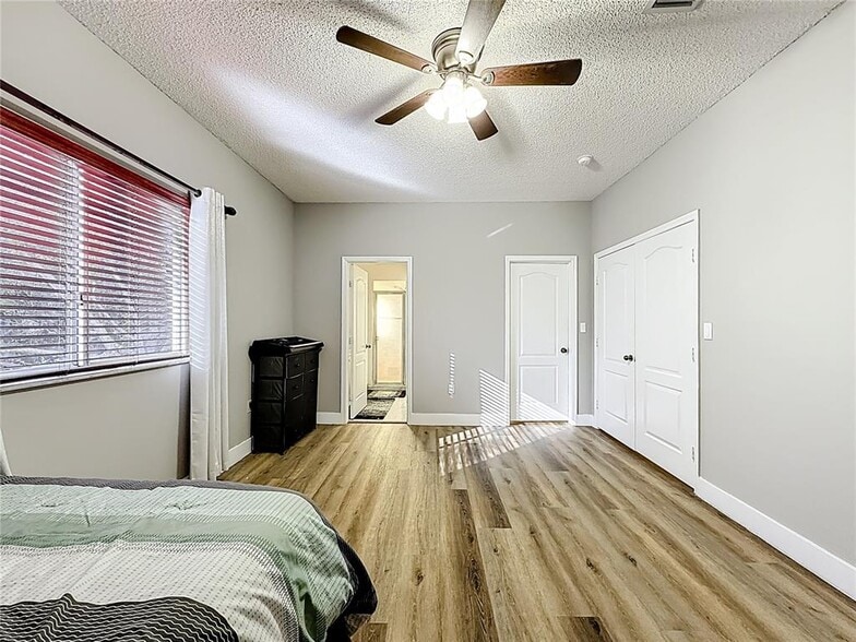 Building Photo - 5955 SW 99th Ter