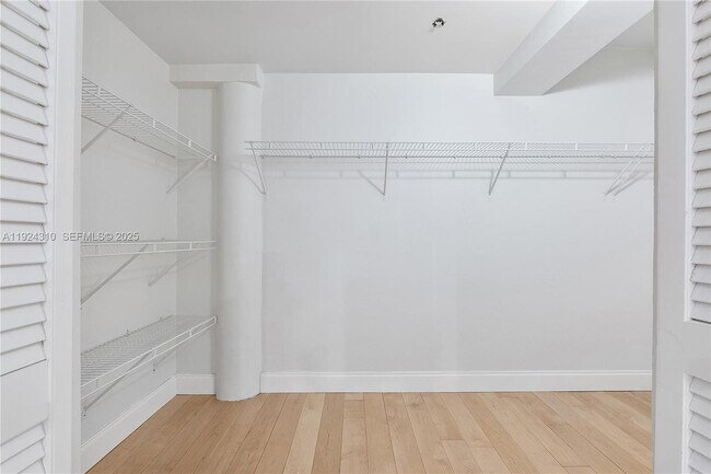 Building Photo - 2977 McFarlane Rd