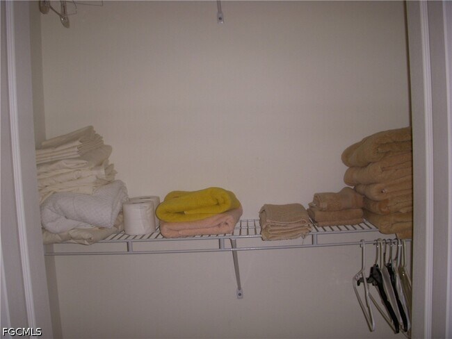 Building Photo - 11021 Gulf Reflections Drive