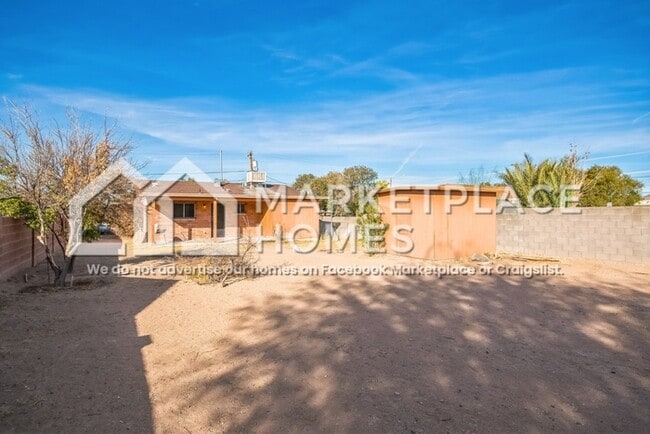 Building Photo - 3619 S 14th Ave