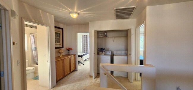 Building Photo - 1687 E Balsam Mist Ave