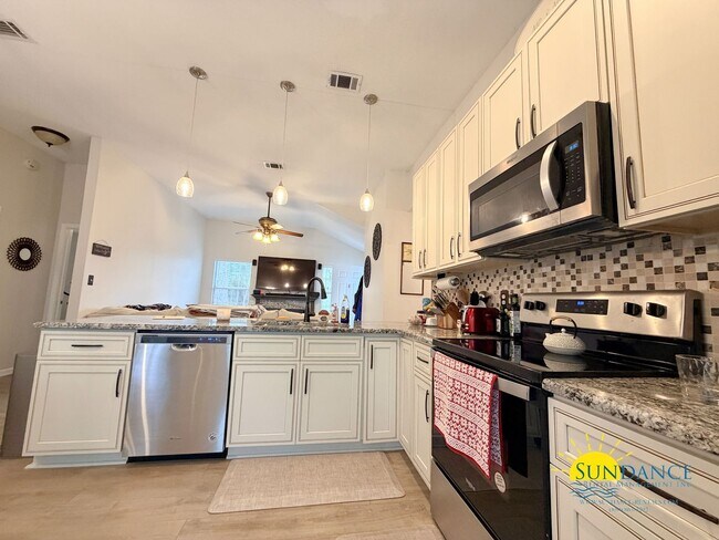 Building Photo - Freshly Painted 3BR Home in Yorktown at Willow Bend – Near Bases!