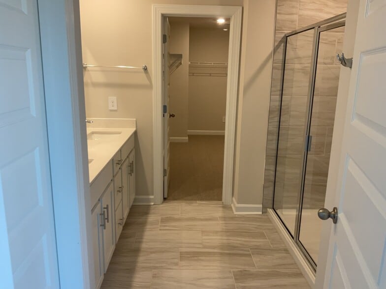 Building Photo - 307 Granby Trl