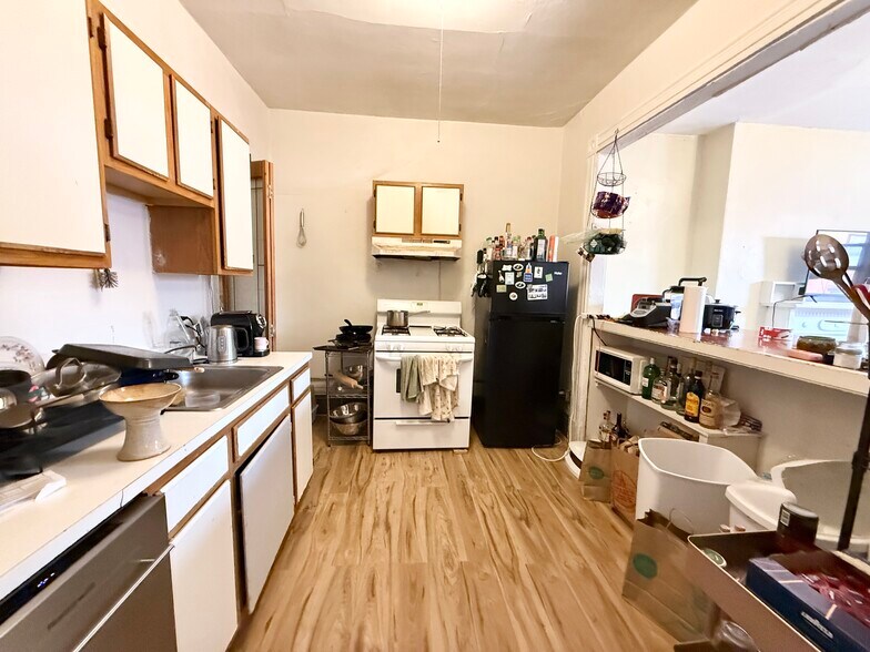 Building Photo - 26 Symphony Rd