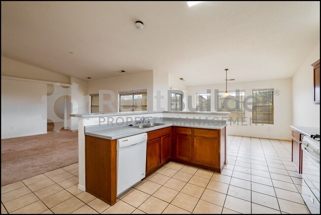 Building Photo - *** WOW PRICE REDUCTION JUST IN TIME FOR S...