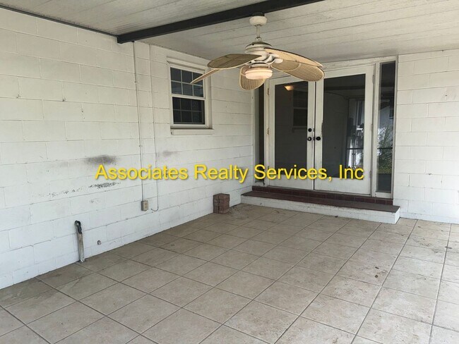 Building Photo - COMING SOON!!! Beautiful 4bed/3bath Corner Lot in Suburban Heights