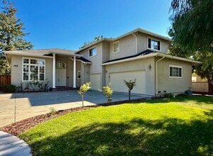 Building Photo - Los Gatos Schools! Central Location, easy commute, beautiful executive home. Ready today!