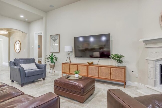 Building Photo - 29114 Davenport Dr