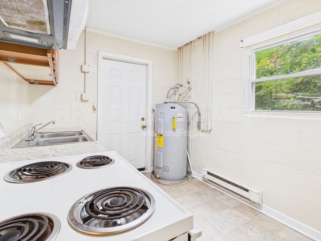 Building Photo - 923 N 20th St