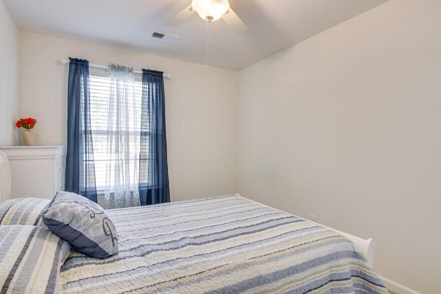 Building Photo - 970 Wolfpack Ct