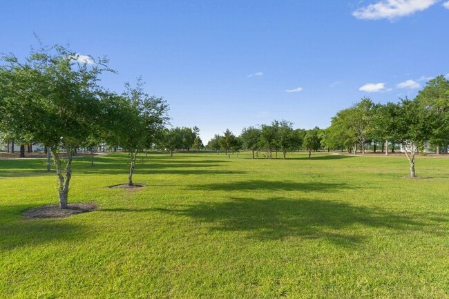 Building Photo - 423 Arrowwood Blvd