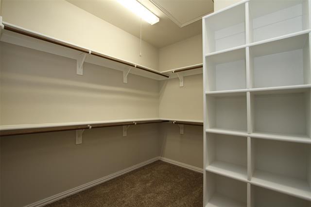 Building Photo - 2300 Southwick Dr
