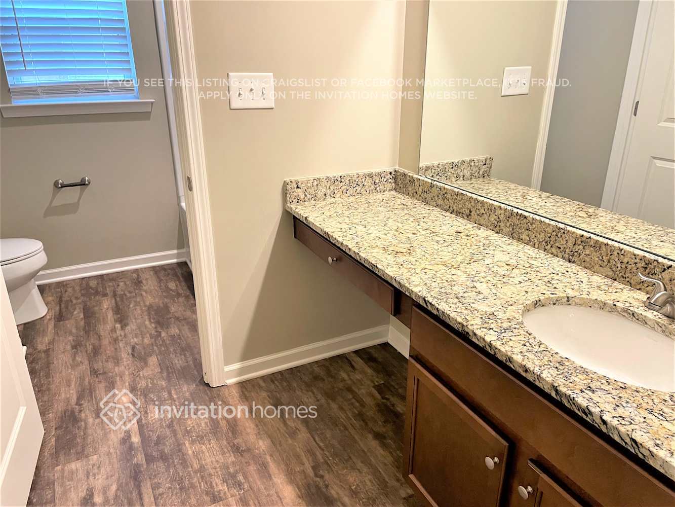 Building Photo - 15824 Homecoming Way