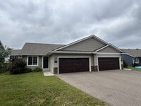 Building Photo - 4948 Waylon St