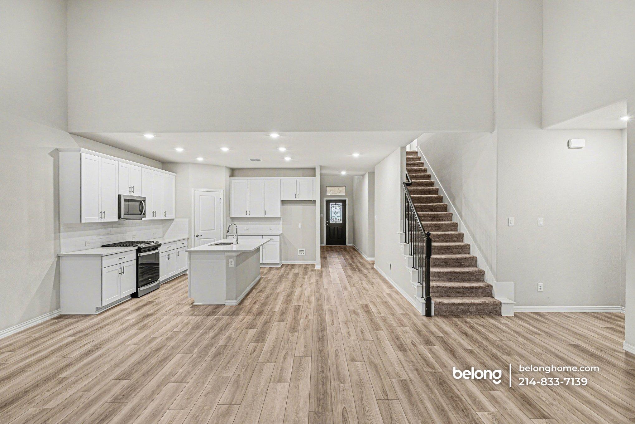 Building Photo - 3416 Kingsview Dr