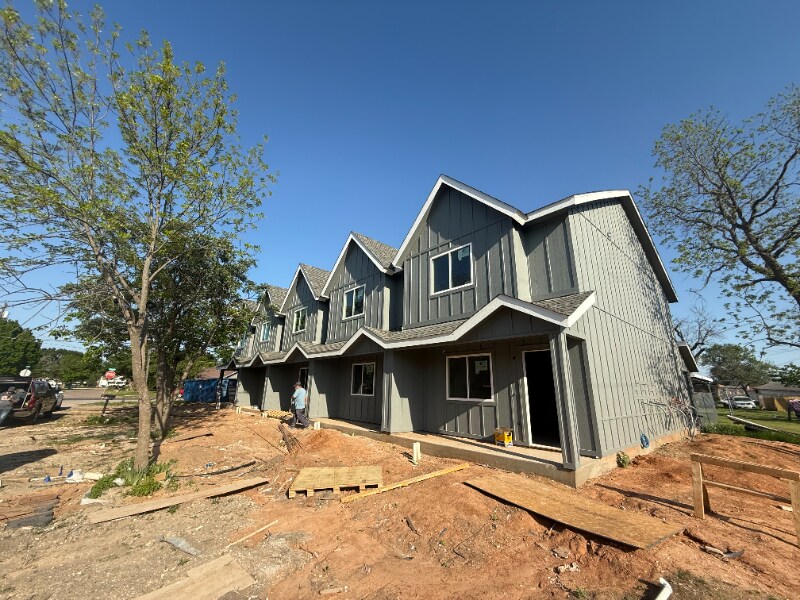 Building Photo - 105 W North St