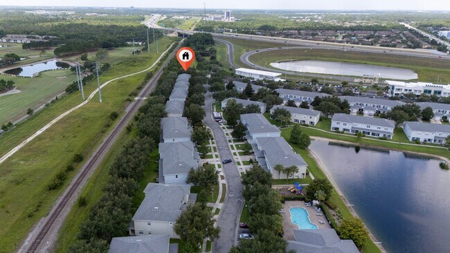 Building Photo - 2 Bedroom /2.5 bathrooms Town House. Just few minutes from Medical City.