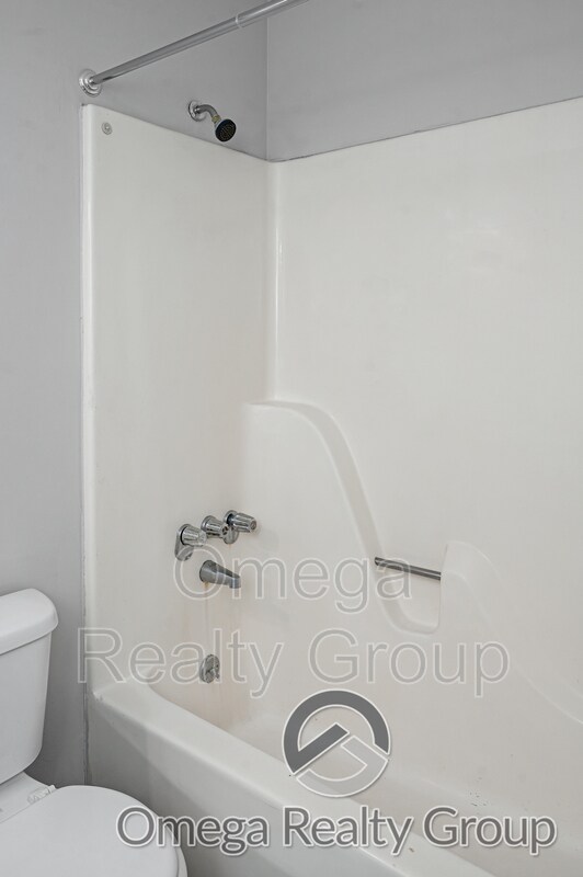 Building Photo - 1936 2nd St NE