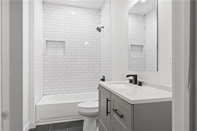 Building Photo - 360 Ponce De Leon Ave NE