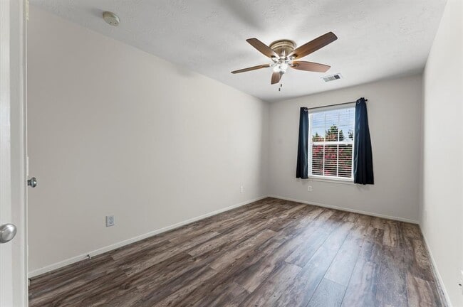 Building Photo - 13031 Iris Garden Ln