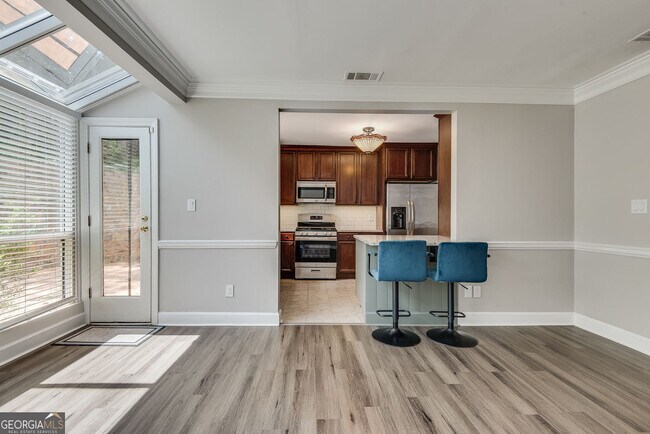 Building Photo - 58 Mt Vernon Cir