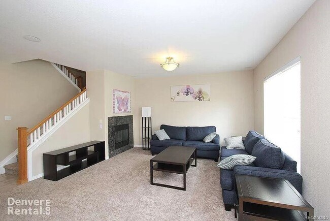 Building Photo - Beautiful Greenwood Village Three Bedroom Home in Gated Community