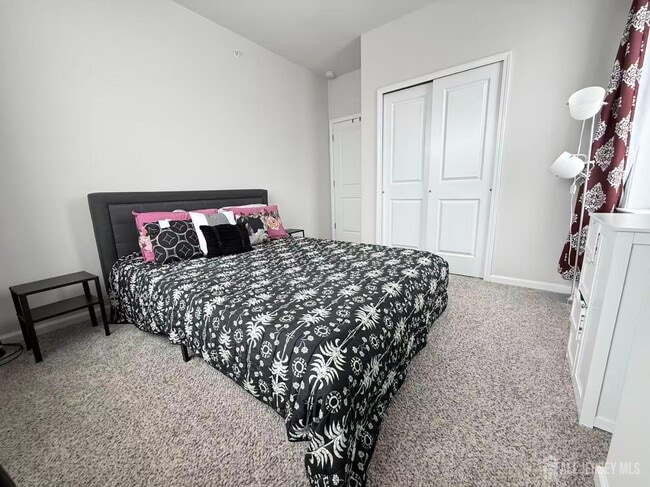 Building Photo - 102 Dickson Ct