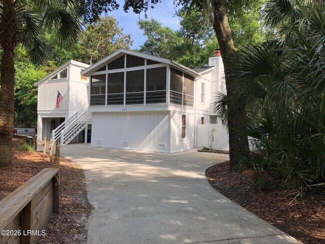 Building Photo - 374 Perch Dr
