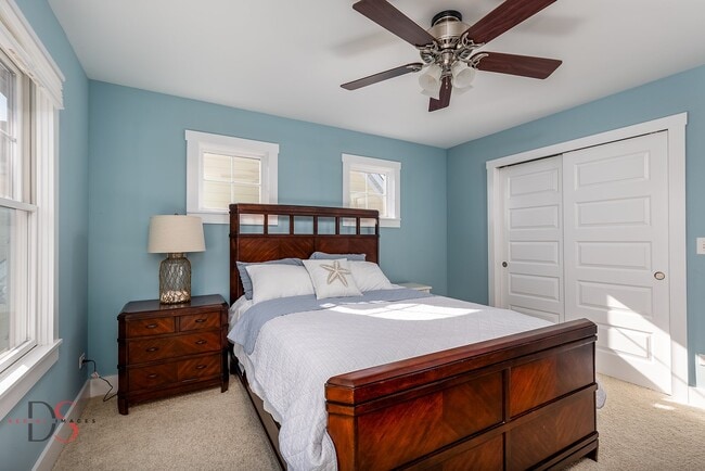 Building Photo - 7 Windward Way