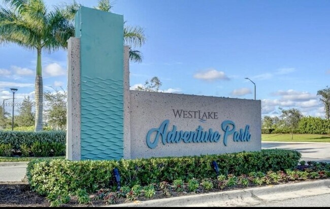 Building Photo - 5243 Rivo Alto Cir