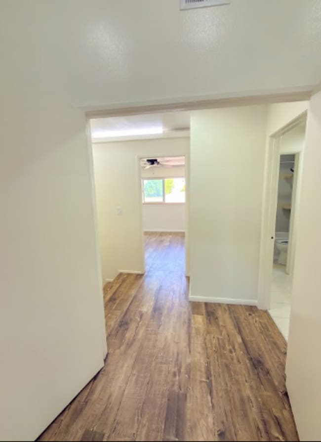 Building Photo - 15224 Shadybend Dr
