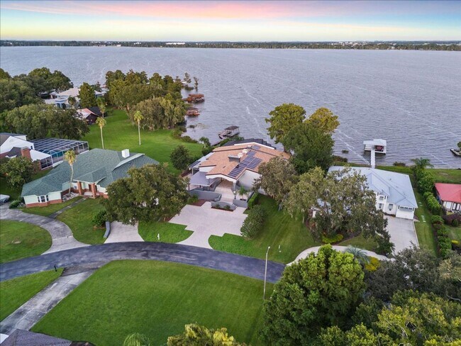 Building Photo - 3824 Gaines Dr