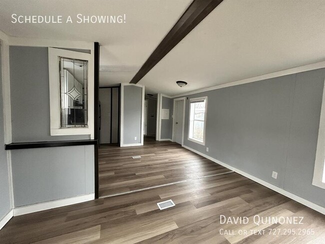 Building Photo - 4614 E Old Trail Rd