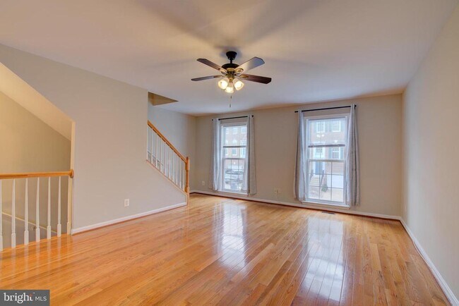 Building Photo - 4009 Timber Oak Trl