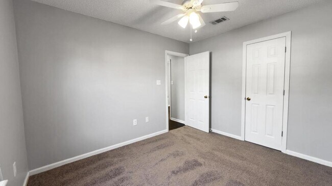 Building Photo - 3713 Mulligan Rd