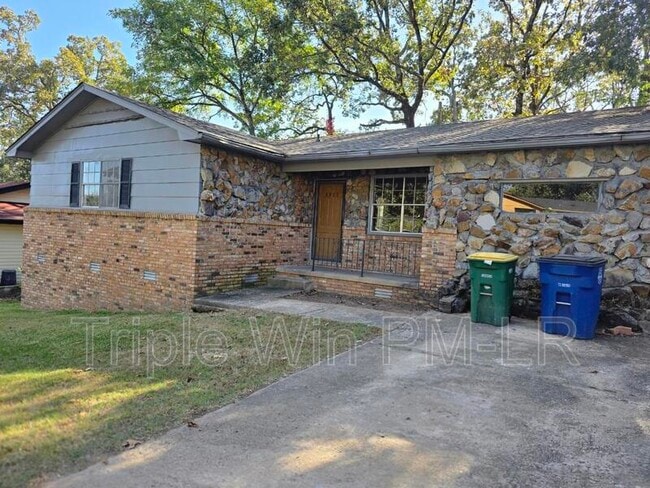 Building Photo - 5505 Crescent Dr