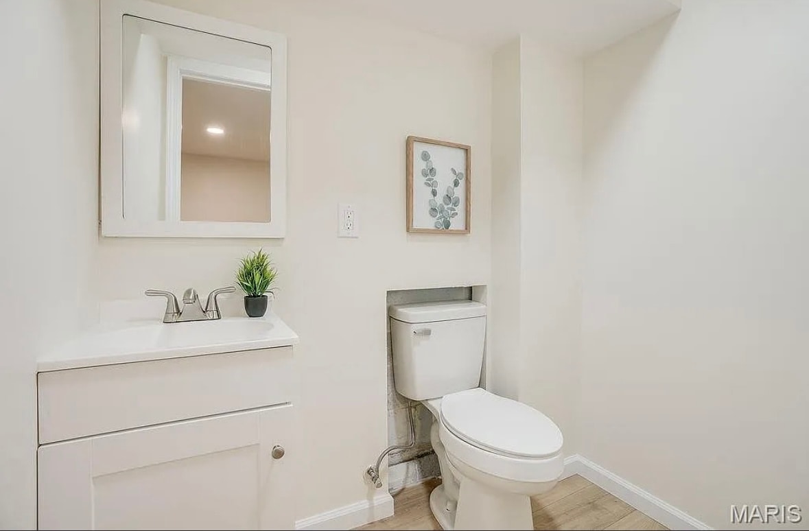 Basement bathroom - 609 Grandview Dr
