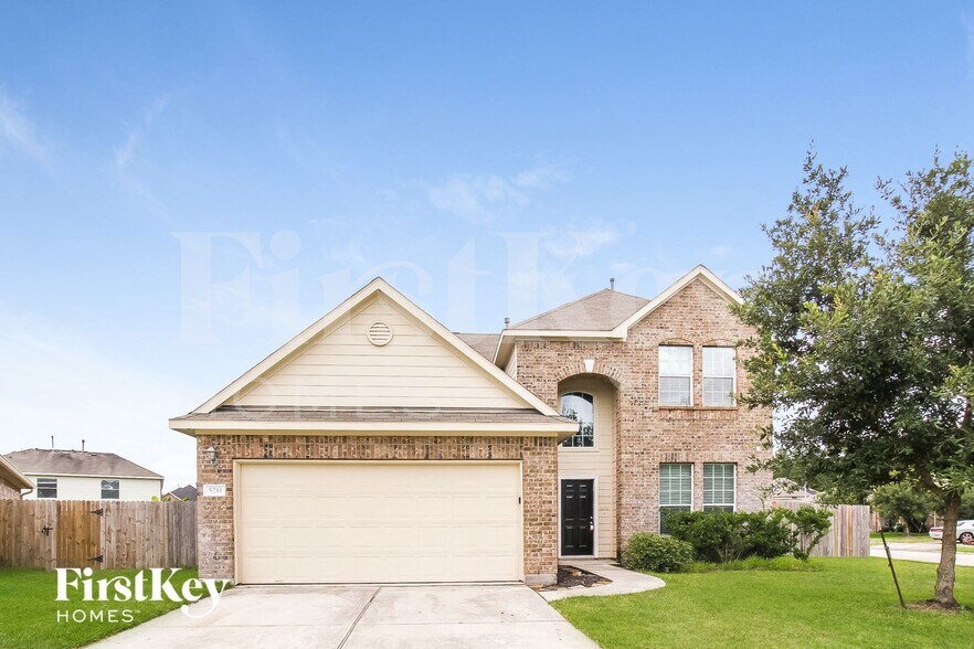 Building Photo - 5211 Clipper Hill Ct