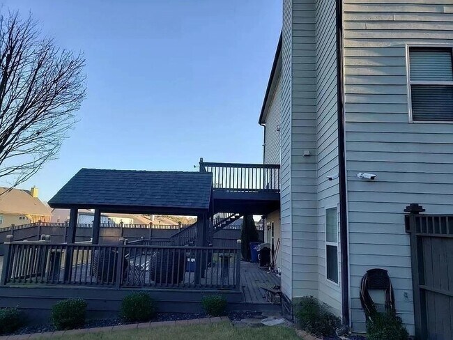 Building Photo - 3756 Lake Haven Way