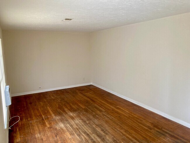 Building Photo - 1601 20th St