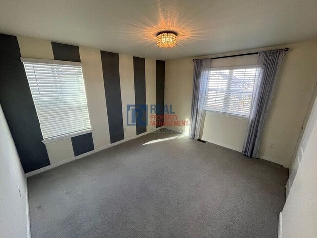 Building Photo - 2909 Comet St