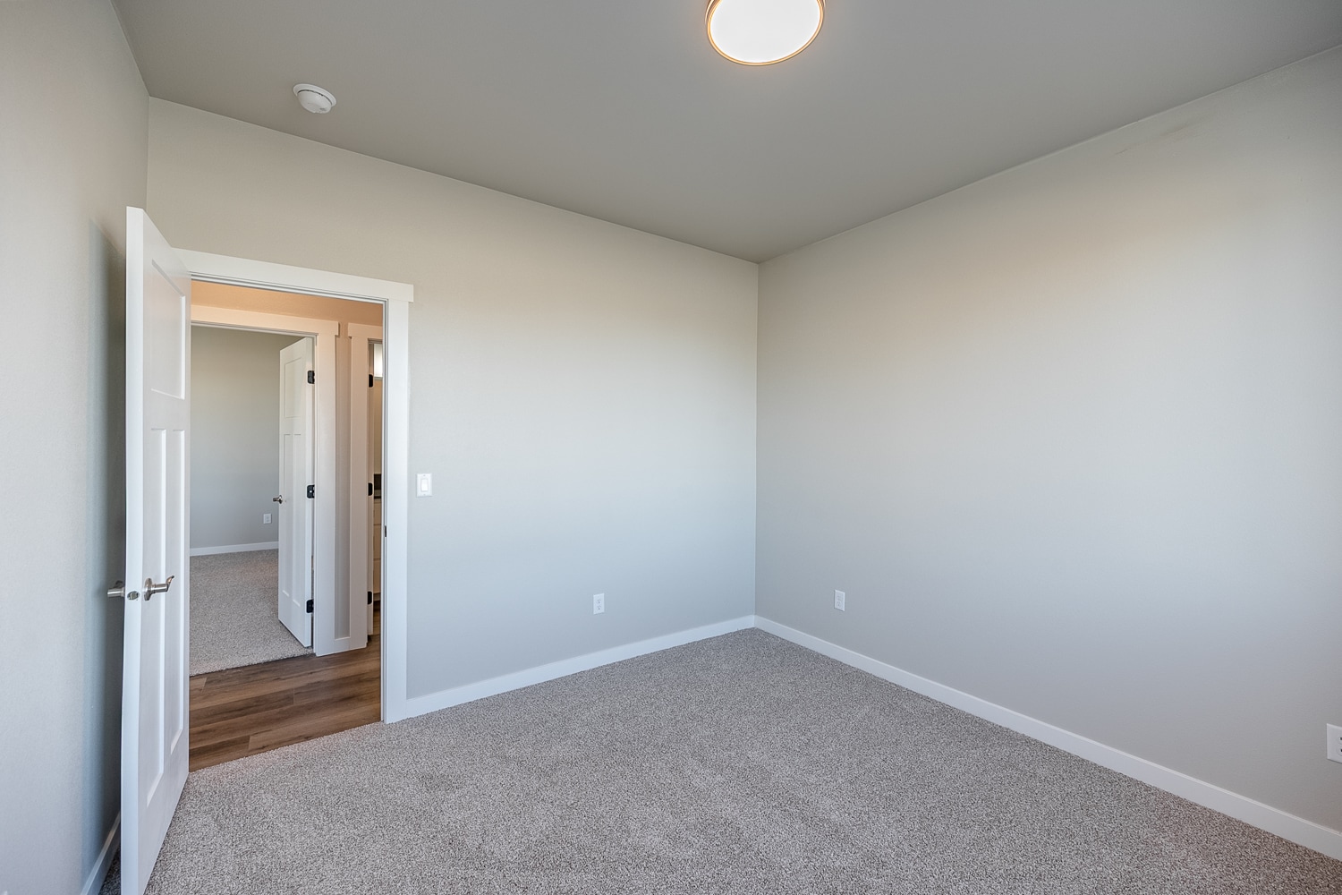 Building Photo - 4075 Quinn Dr NE