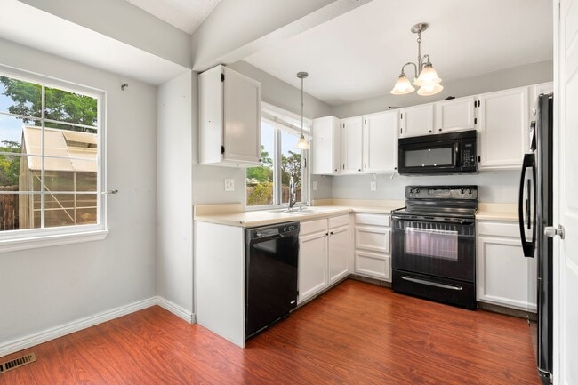 Building Photo - 145 Caria Dr