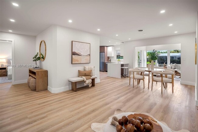 Building Photo - 2621 SW 19th St