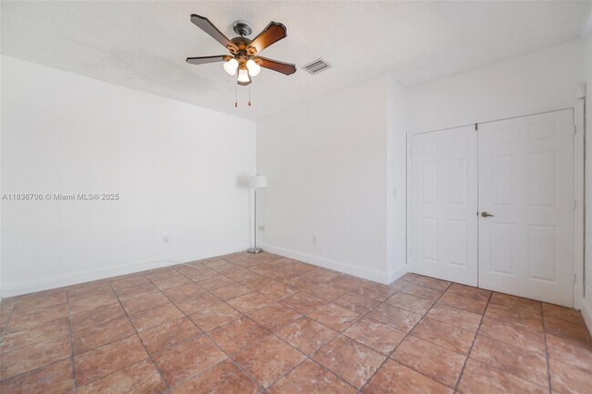 Building Photo - 1551 Seagrape Way