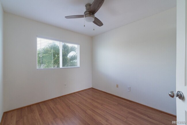Building Photo - CENTRAL AC 3BR 2.5BA w/2-Car Garage & Backyard @ Spinnaker, Ewa Beach!