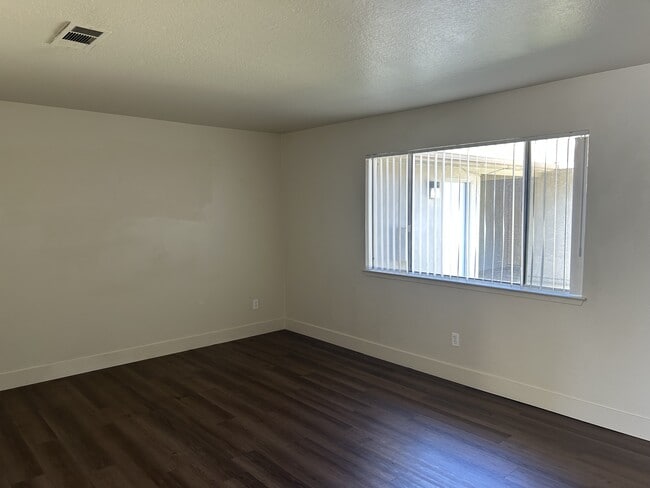 Building Photo - 3000 Keller St