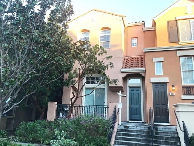 Primary Photo - PEACEFUL & CONVENIENT TOWNHOME INCLUDES TW...